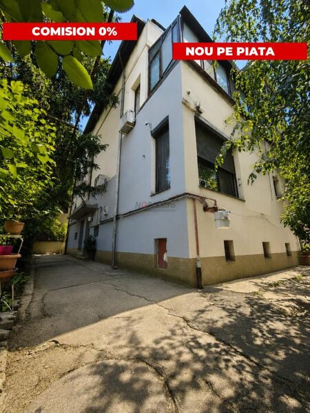 Domenii mai mult decat un apartament 188 mp si curte in Domenii la 10 minute de Metrou